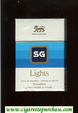 SG Lights cigarettes hard box
